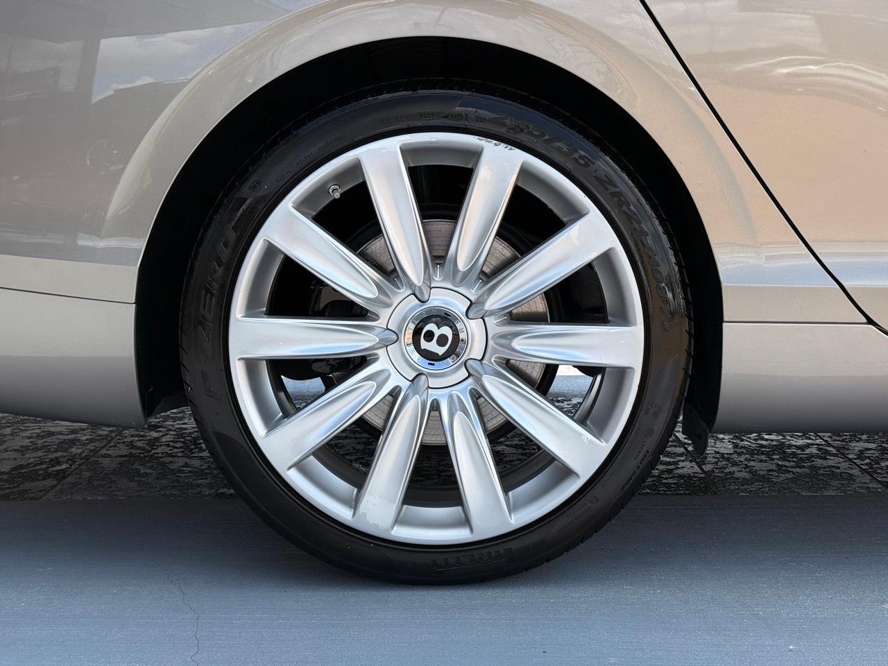 Bentley Flying Spur  2016