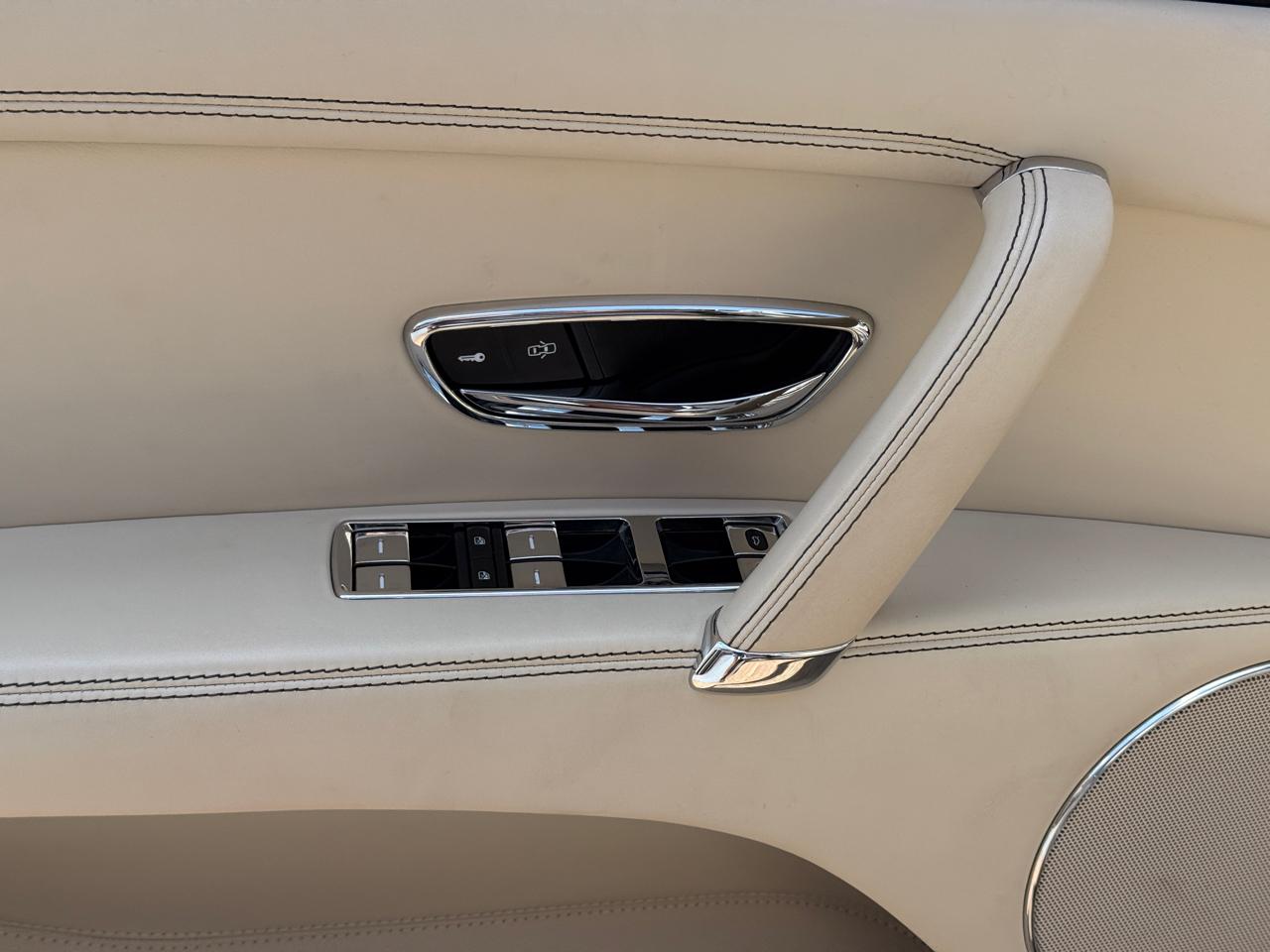 Bentley Flying Spur  2016