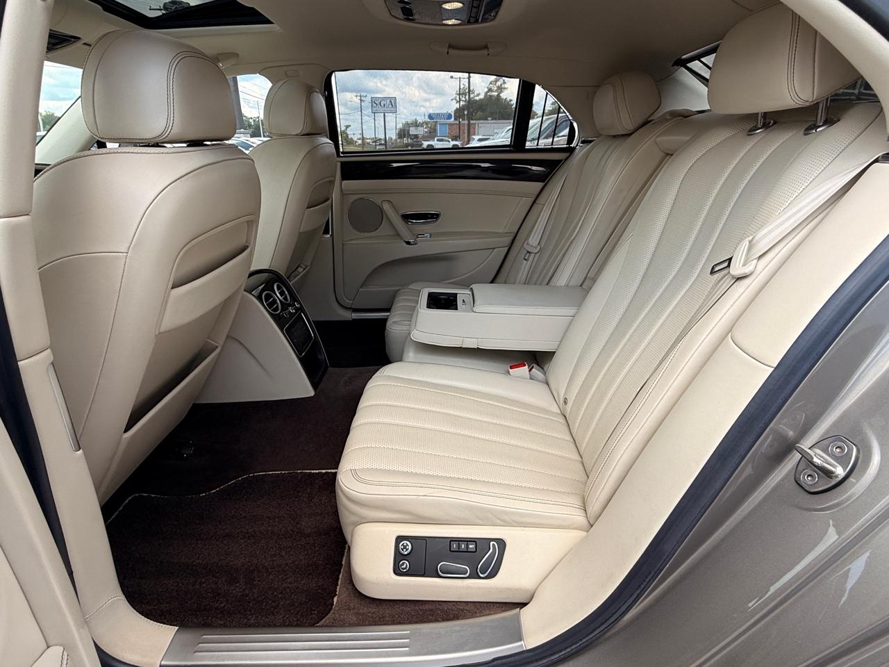 Bentley Flying Spur  2016