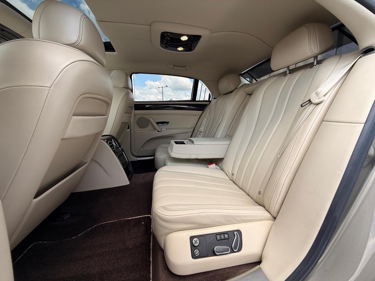 Bentley Flying Spur  2016