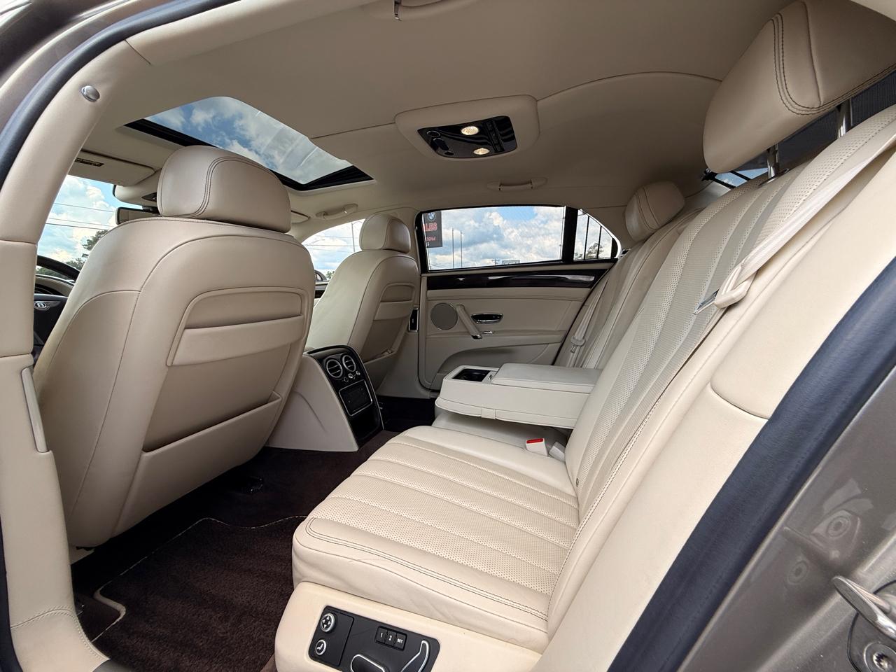 Bentley Flying Spur  2016