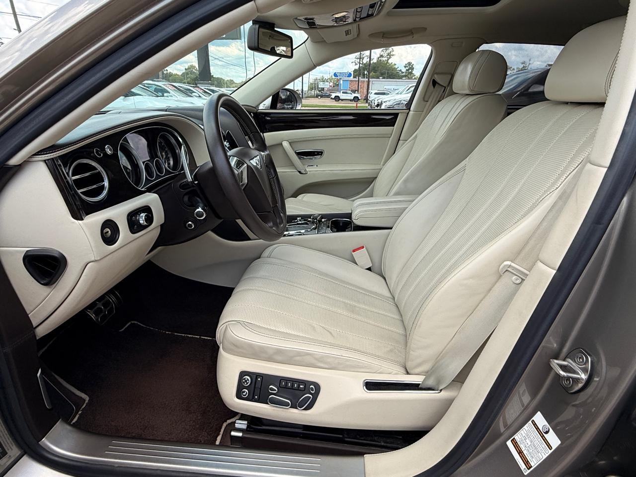 Bentley Flying Spur  2016