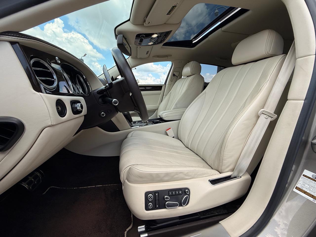 Bentley Flying Spur  2016