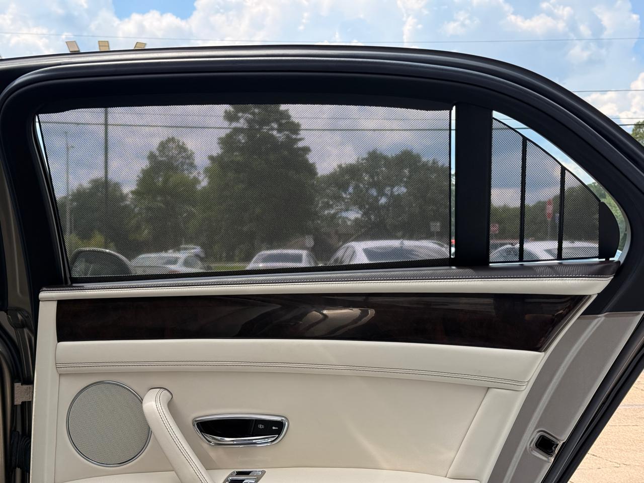 Bentley Flying Spur  2016