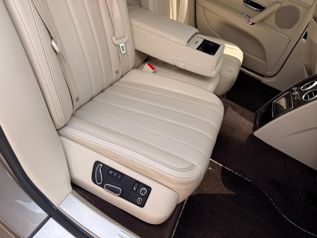 Bentley Flying Spur  2016