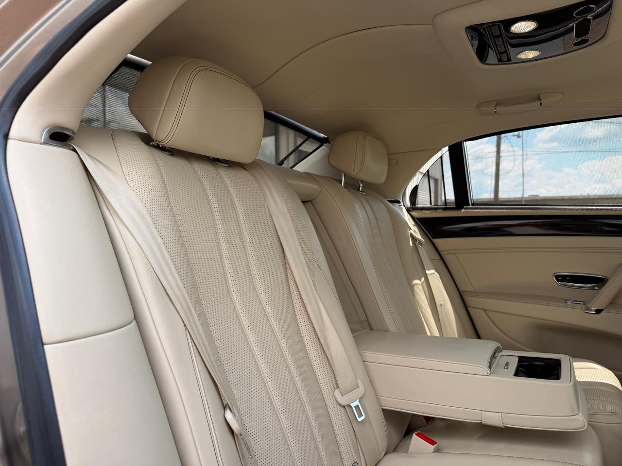 Bentley Flying Spur  2016