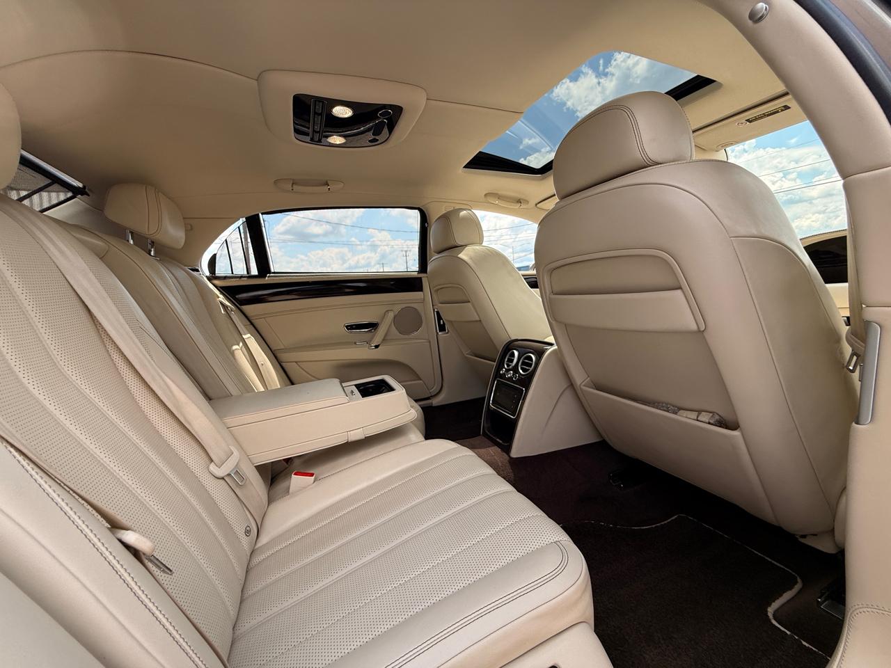 Bentley Flying Spur  2016