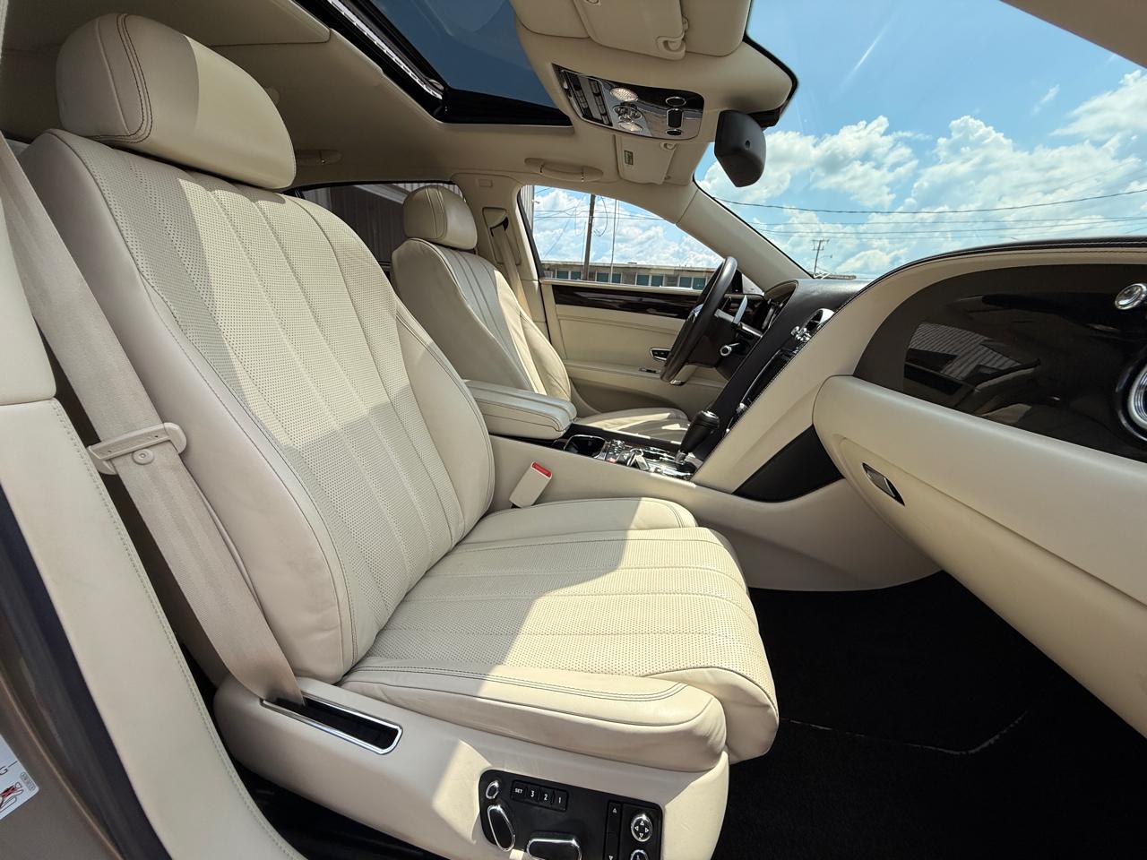 Bentley Flying Spur  2016