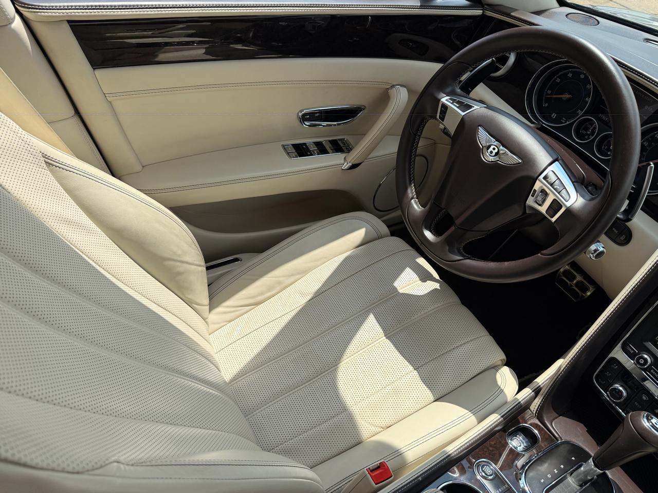 Bentley Flying Spur  2016