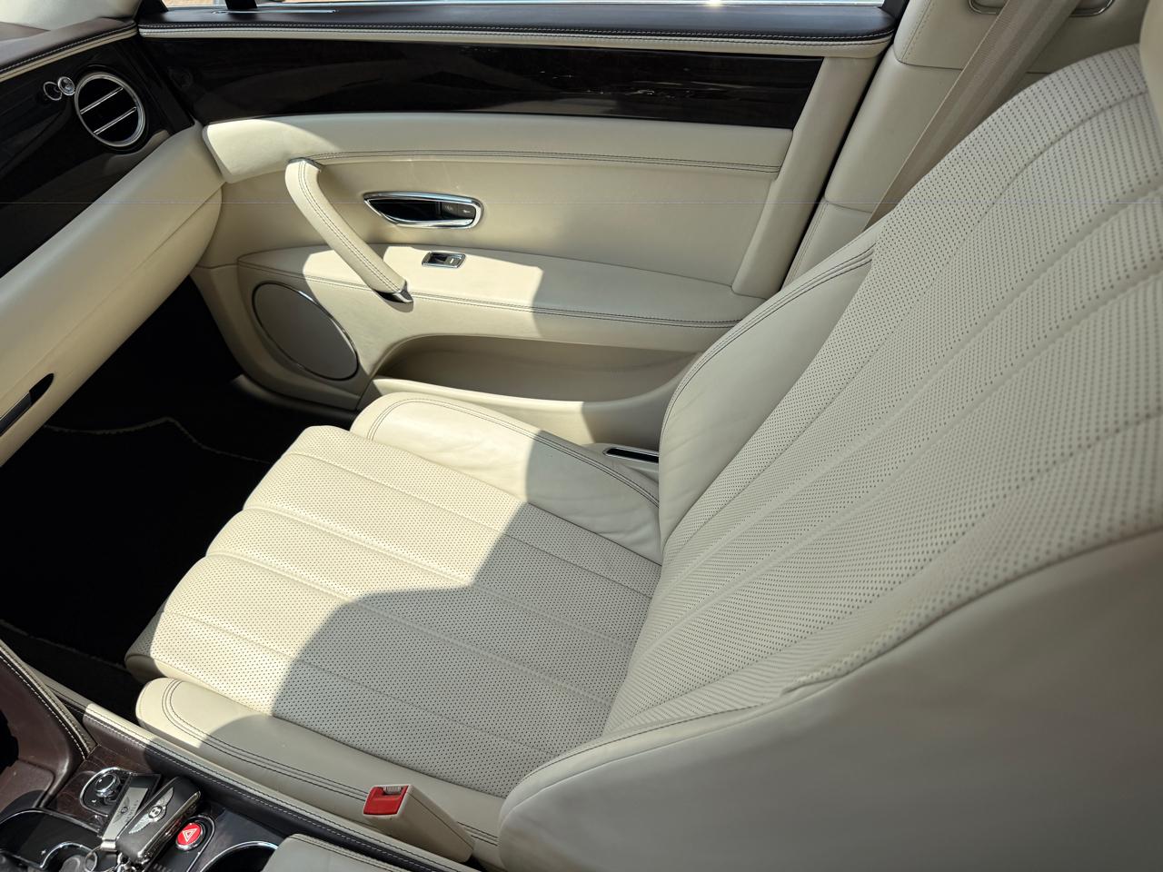 Bentley Flying Spur  2016