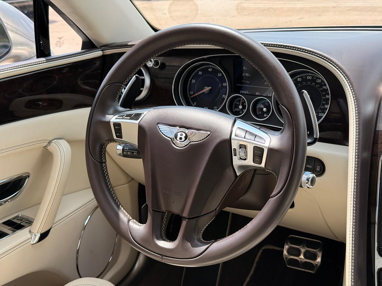 Bentley Flying Spur  2016