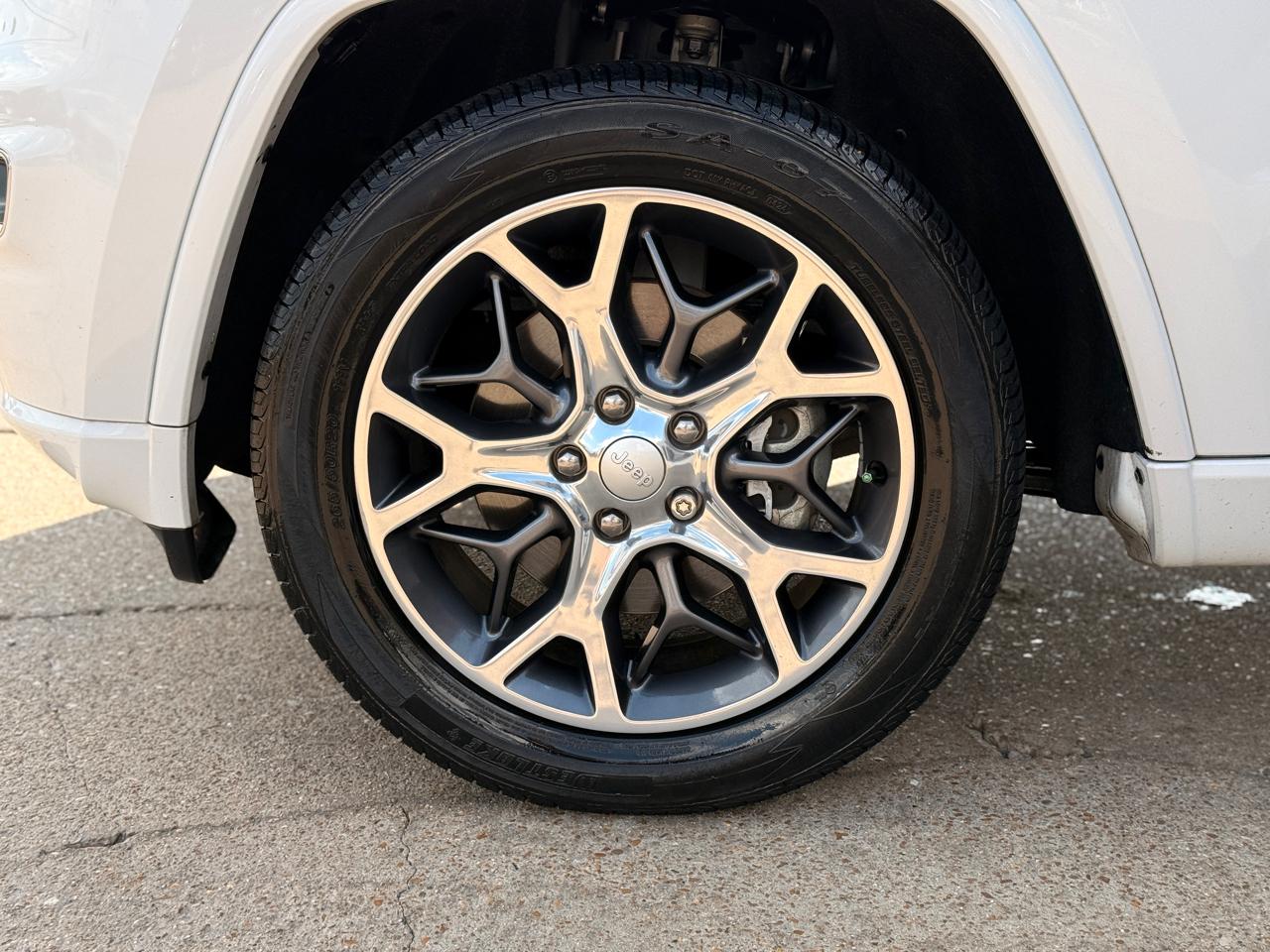 Jeep Grand Cherokee Overland 2WD 2021