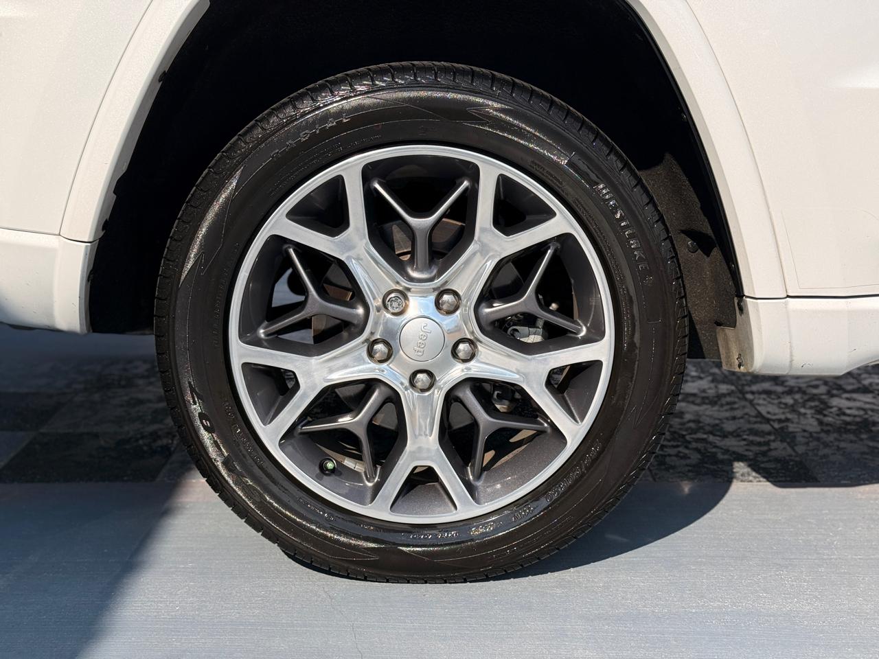 Jeep Grand Cherokee Overland 2WD 2021