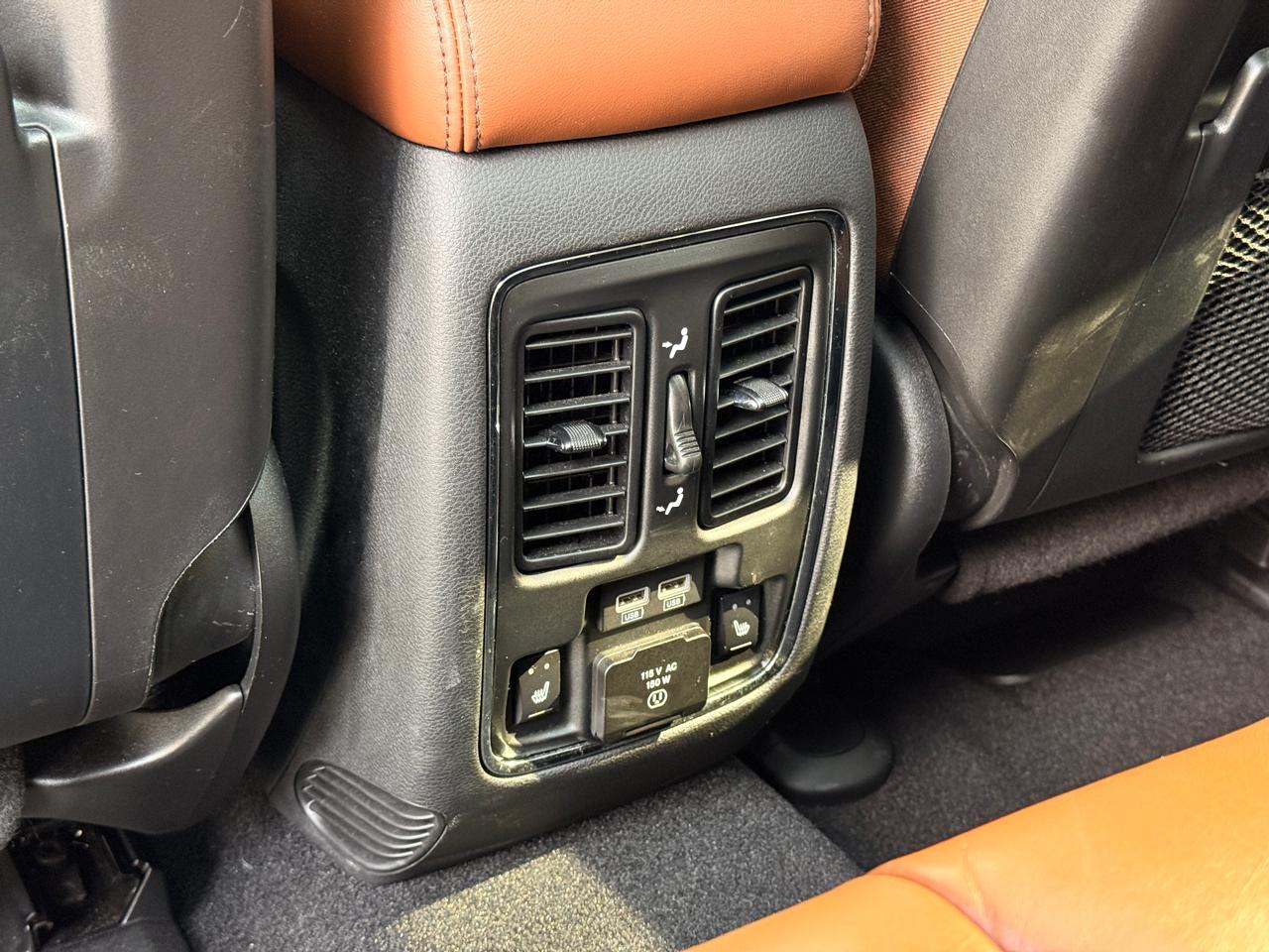 Jeep Grand Cherokee Overland 2WD 2021