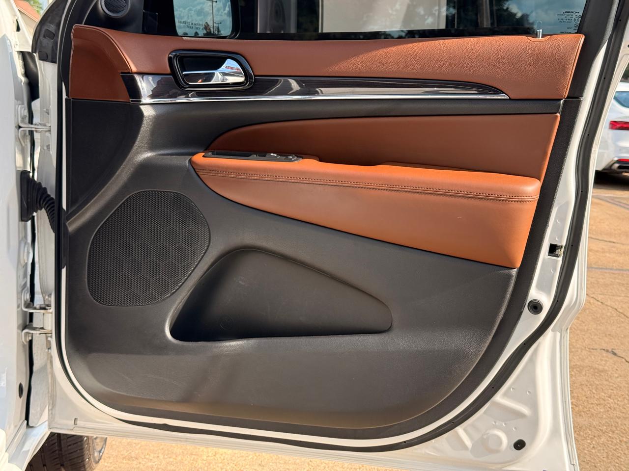 Jeep Grand Cherokee Overland 2WD 2021