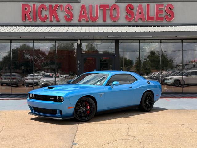 2015 Dodge Challenger SRT Hellcat RWD