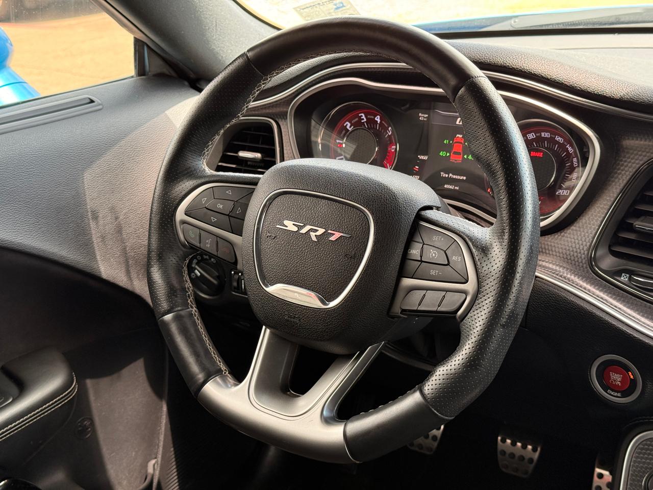 Dodge Challenger SRT Hellcat 2015