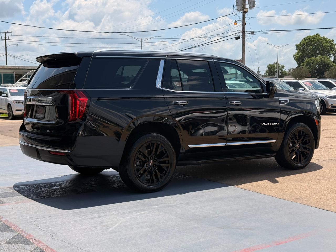 GMC Yukon SLT 2WD 2021