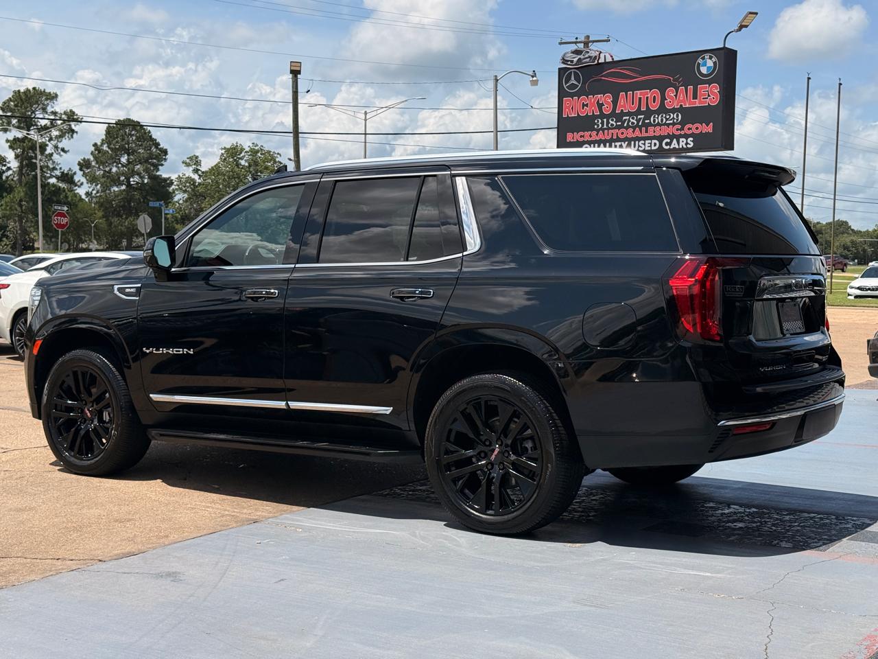 GMC Yukon SLT 2WD 2021