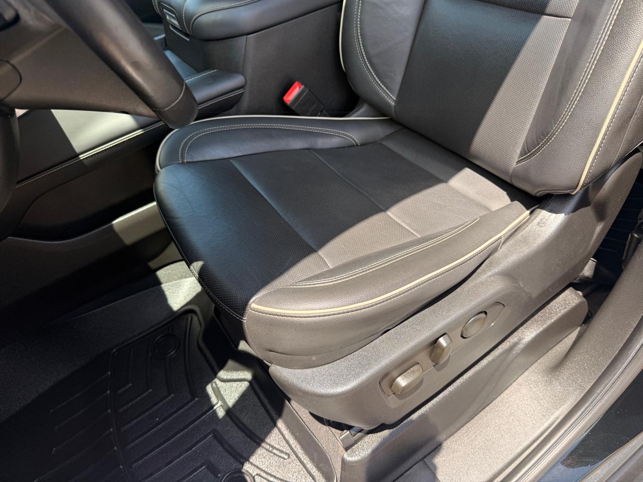 GMC Yukon SLT 2WD 2021