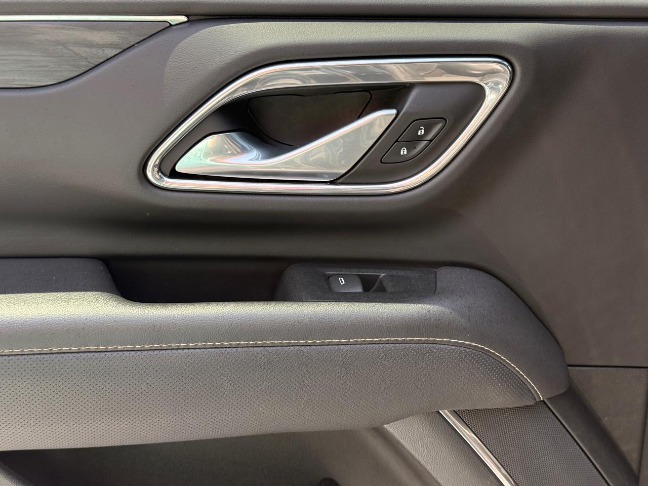 GMC Yukon SLT 2WD 2021