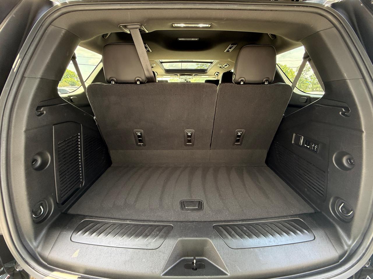 GMC Yukon SLT 2WD 2021