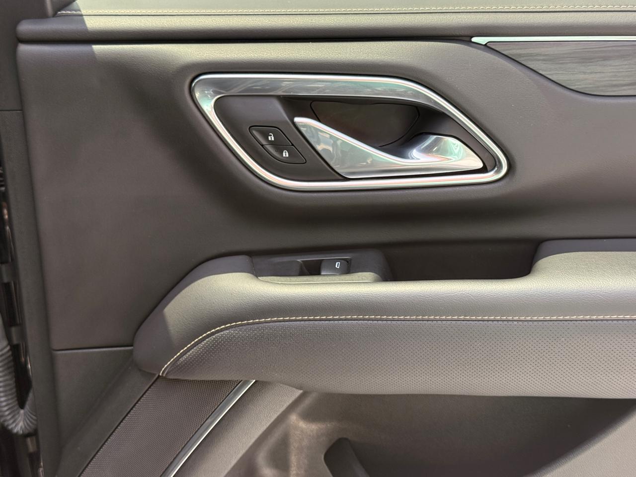 GMC Yukon SLT 2WD 2021