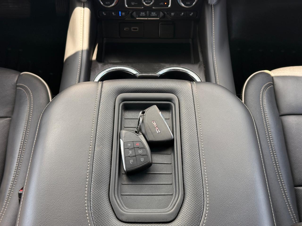 GMC Yukon SLT 2WD 2021