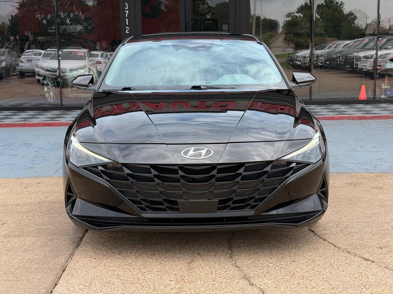 Hyundai Elantra SEL 2023