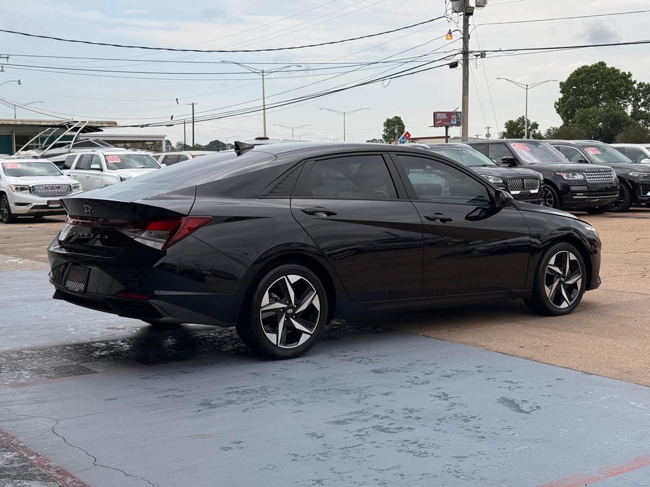 Hyundai Elantra SEL 2023
