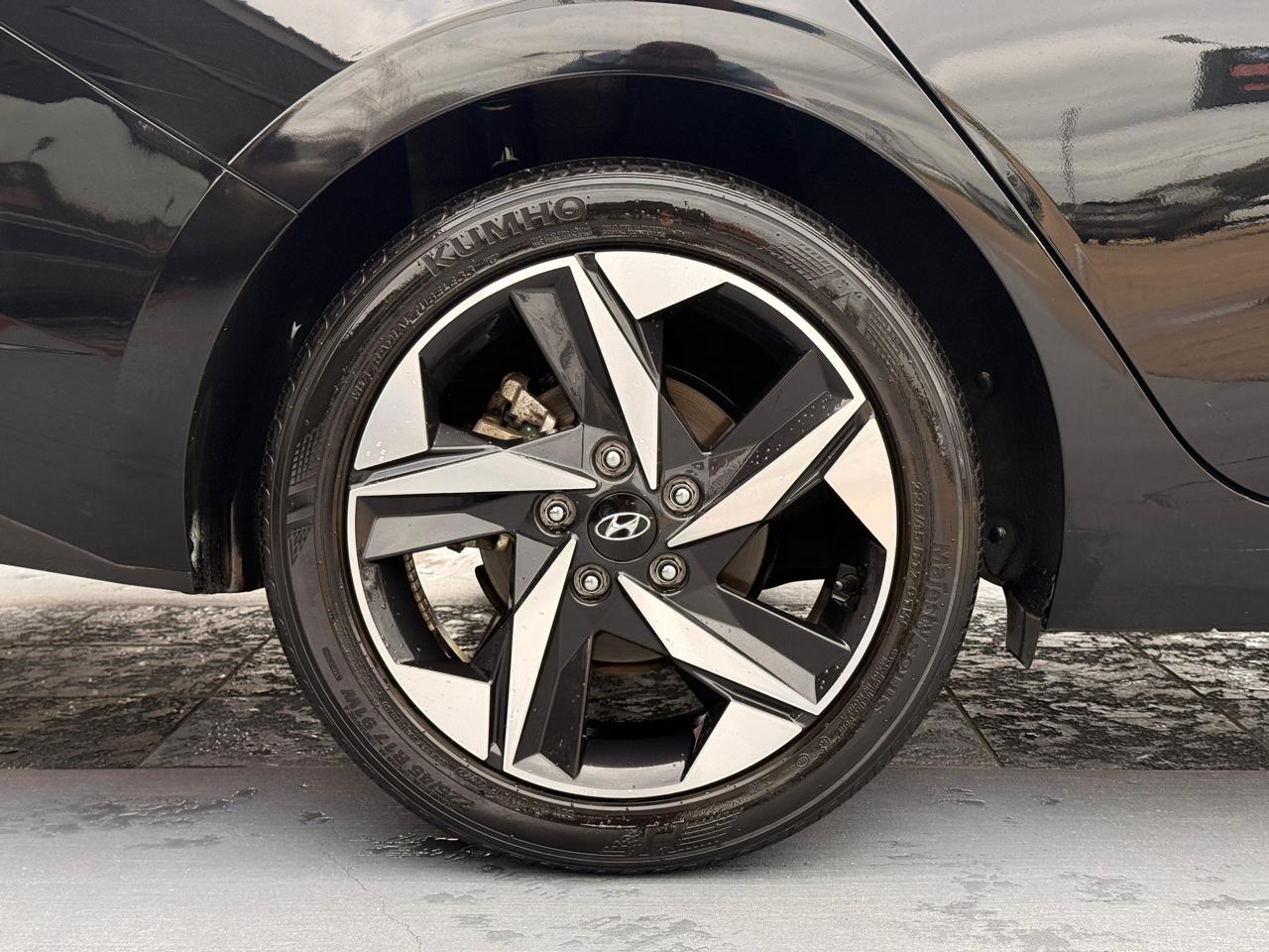 Hyundai Elantra SEL 2023