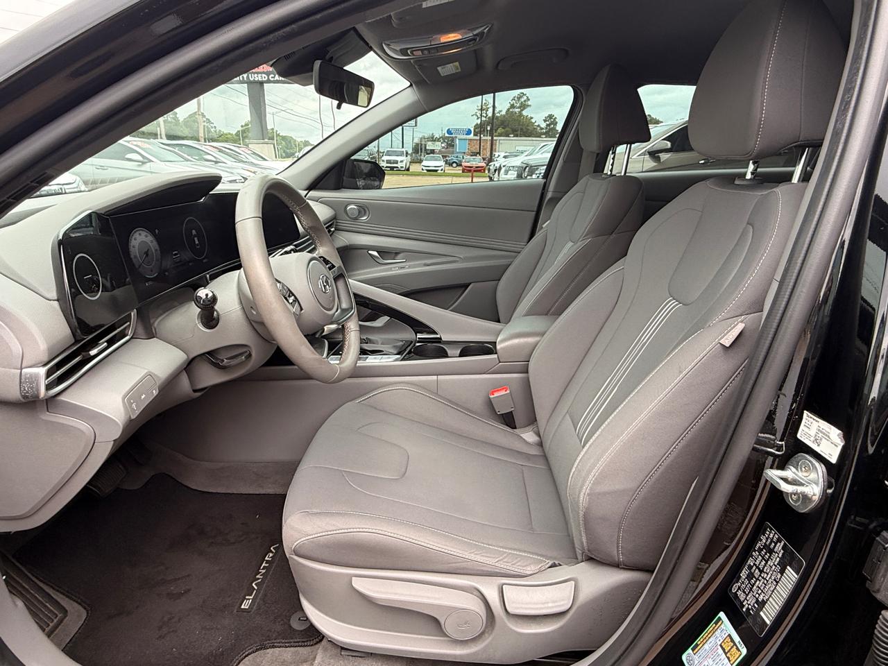 Hyundai Elantra SEL 2023