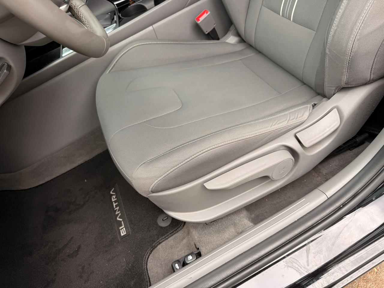 Hyundai Elantra SEL 2023