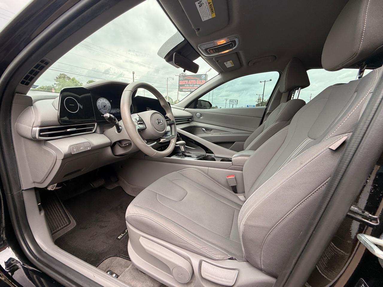 Hyundai Elantra SEL 2023