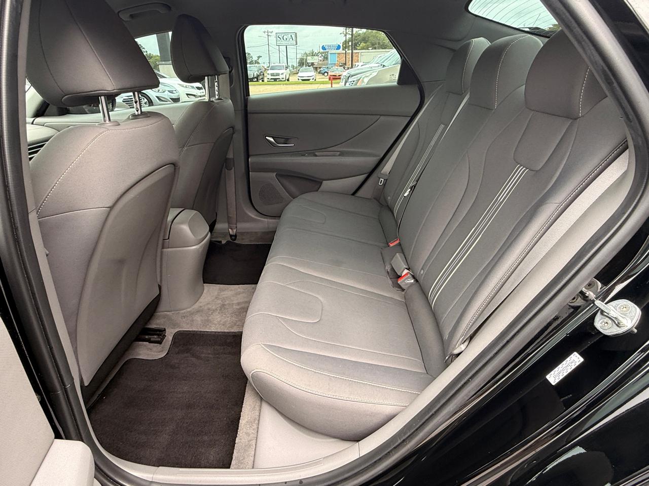 Hyundai Elantra SEL 2023