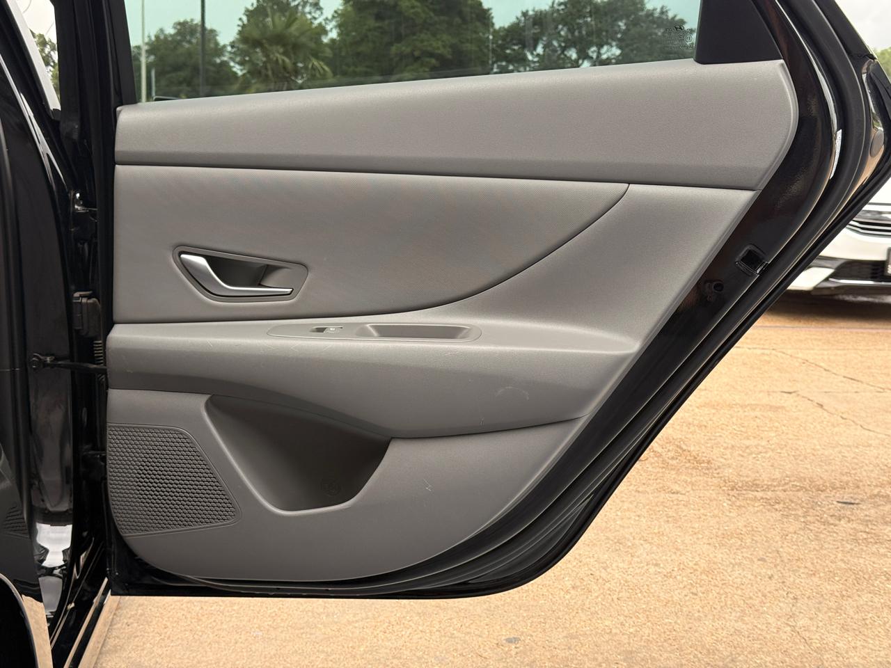 Hyundai Elantra SEL 2023