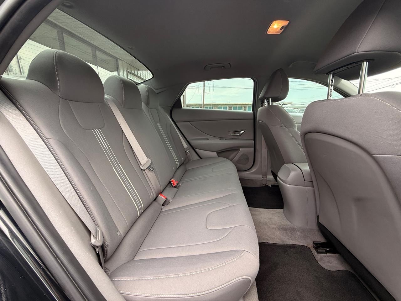 Hyundai Elantra SEL 2023