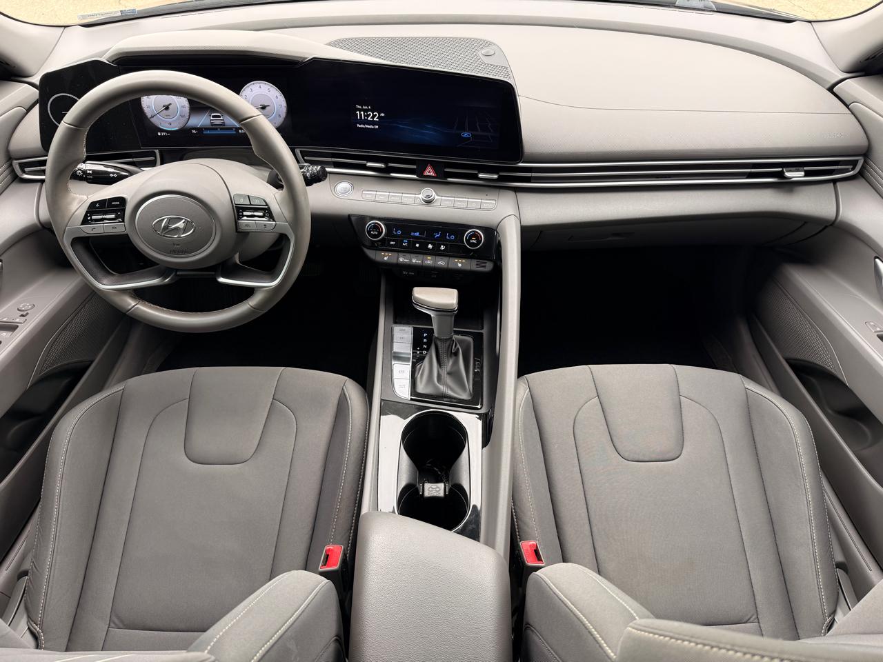 Hyundai Elantra SEL 2023