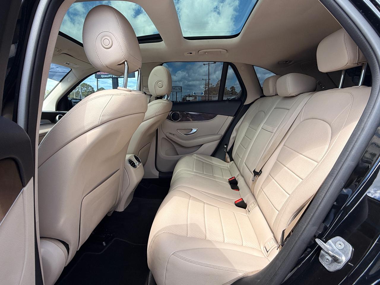 Mercedes-Benz GLC-Class GLC300 2016