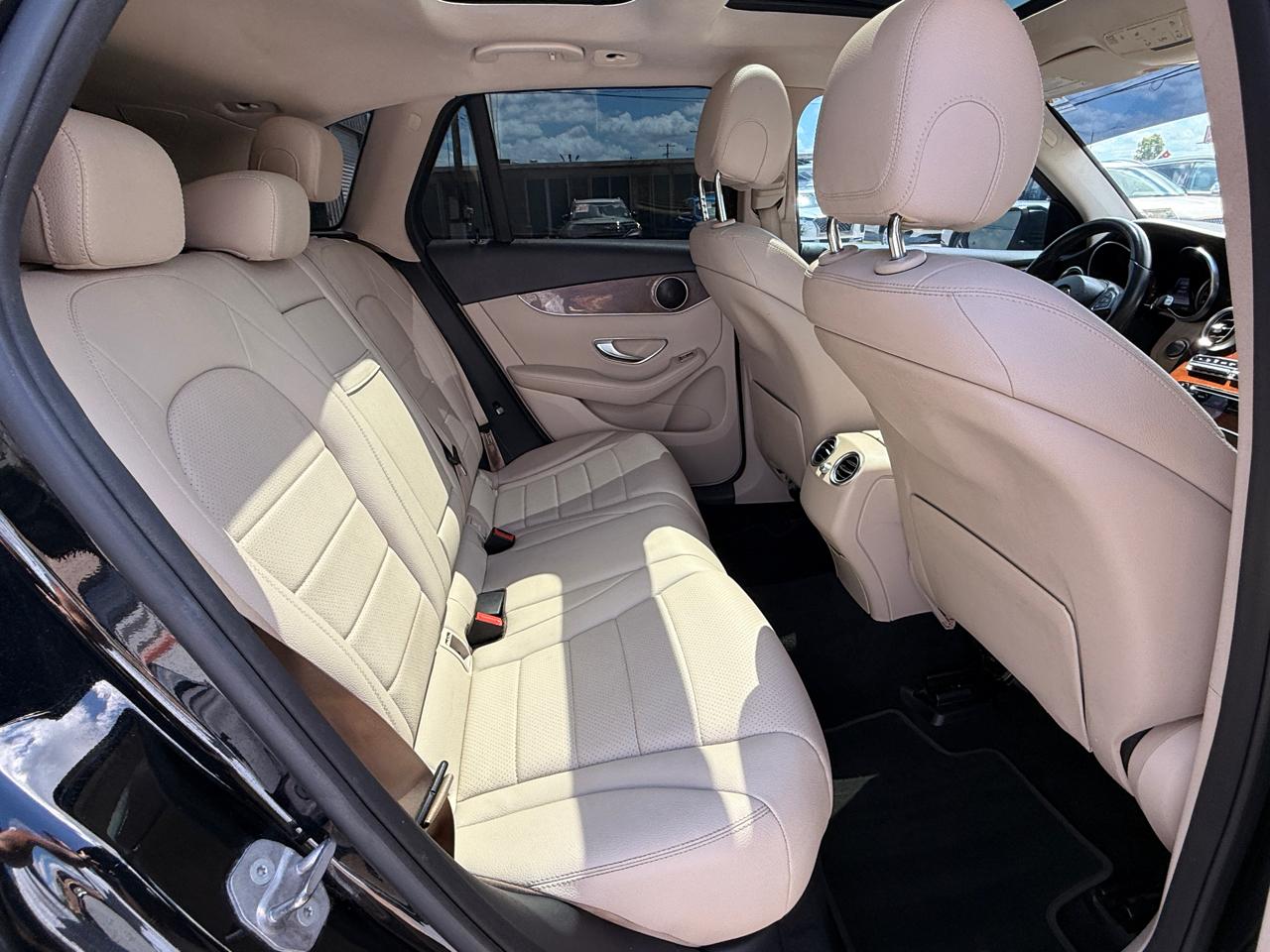 Mercedes-Benz GLC-Class GLC300 2016