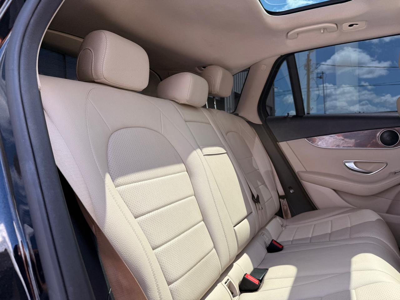 Mercedes-Benz GLC-Class GLC300 2016