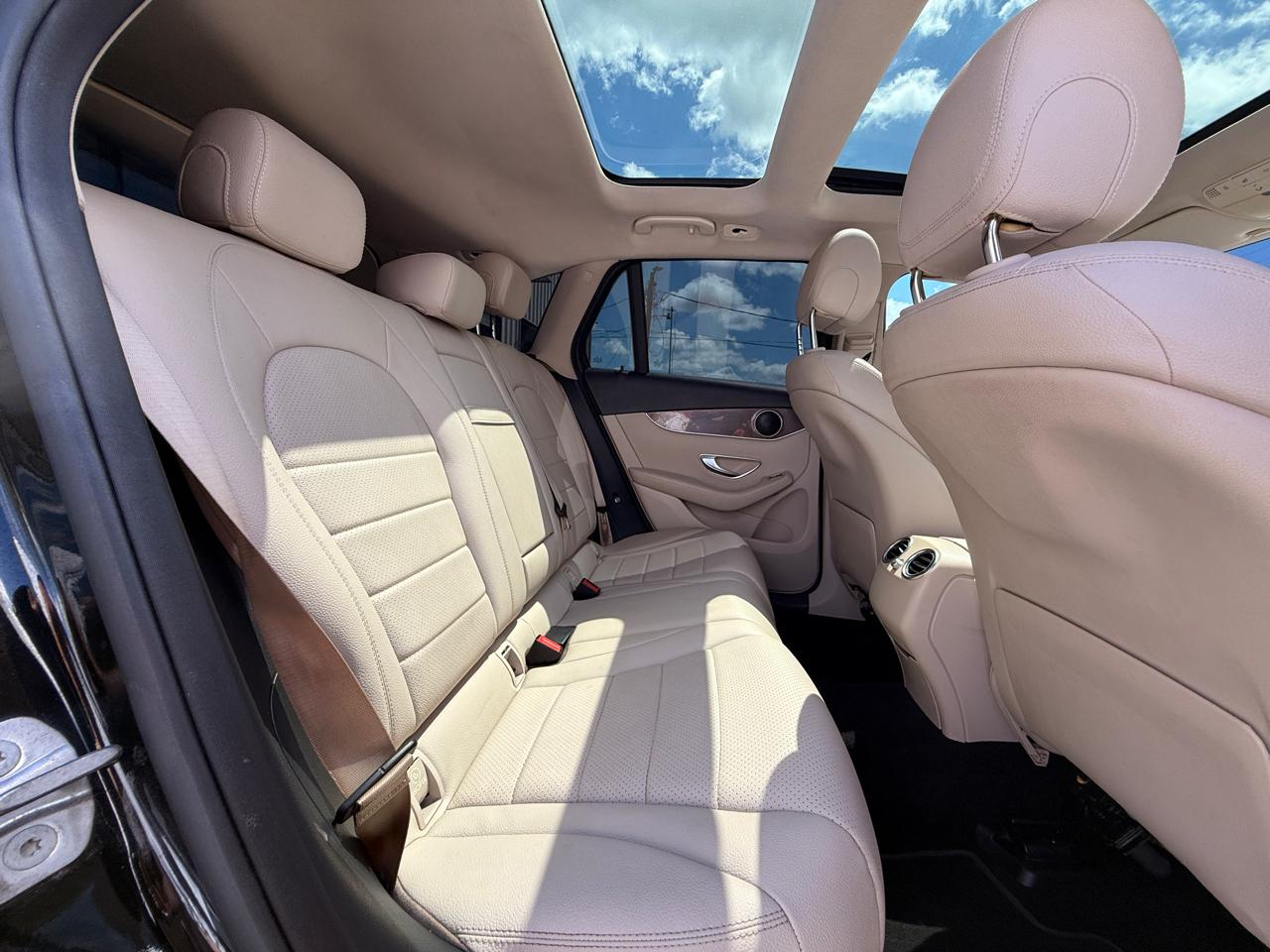 Mercedes-Benz GLC-Class GLC300 2016