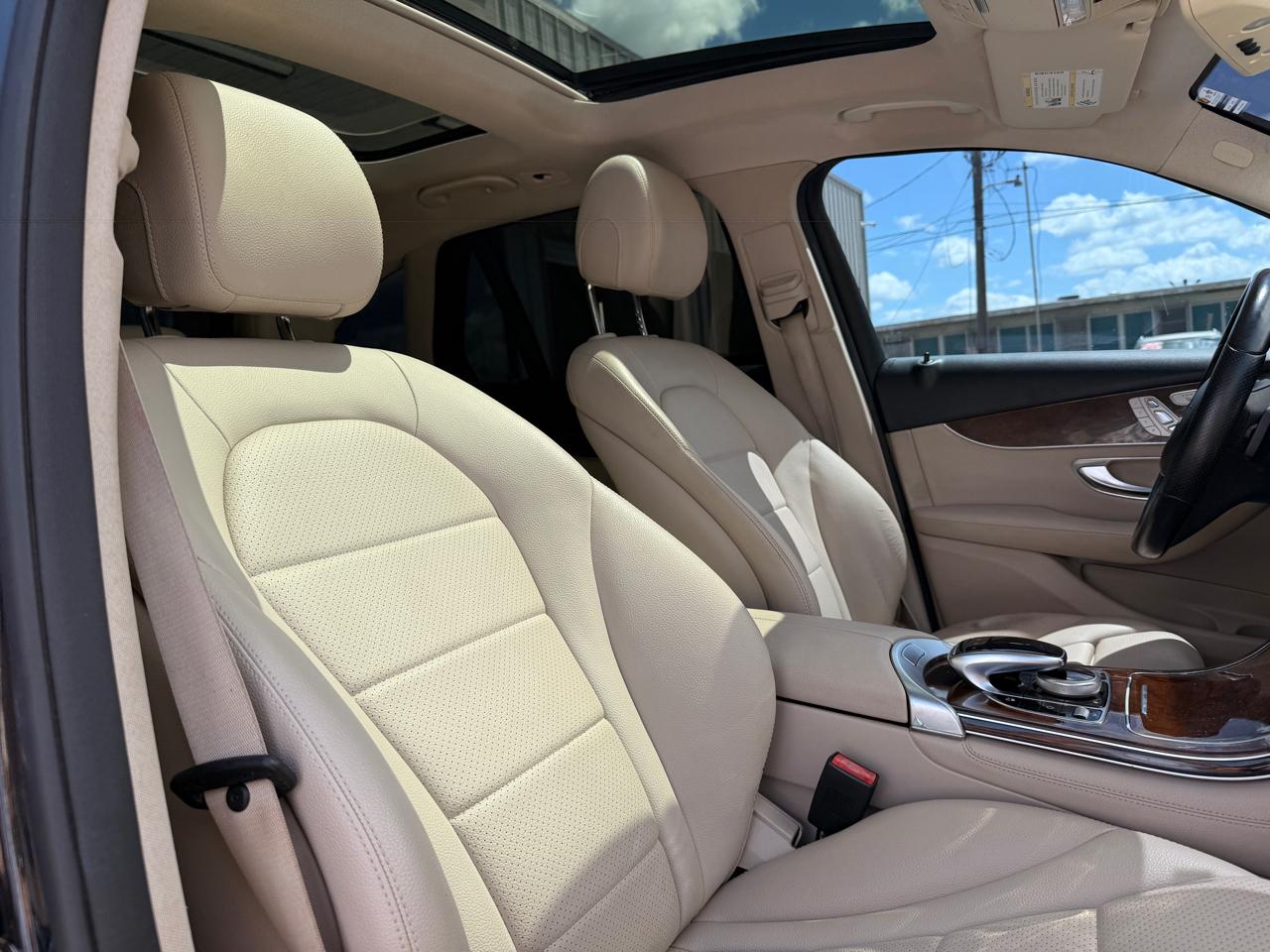 Mercedes-Benz GLC-Class GLC300 2016