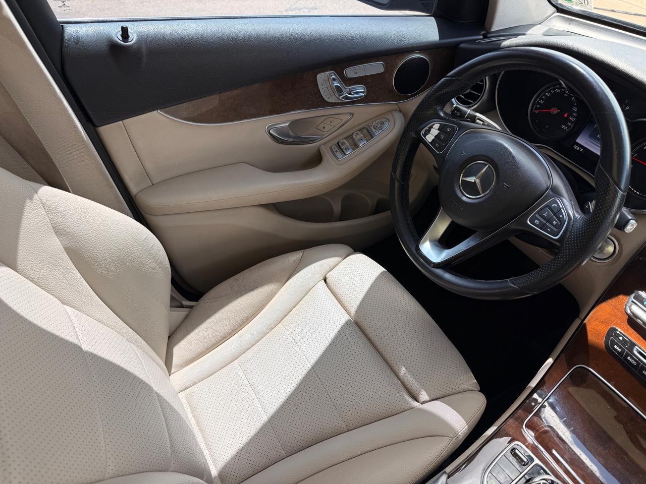 Mercedes-Benz GLC-Class GLC300 2016