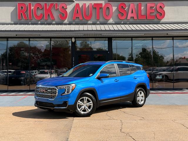 Blue 2024 GMC Terrain SLE FWD SUV / Crossover Front-Wheel Drive Automatic