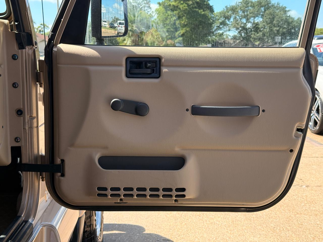 Jeep Wrangler Sahara 1999
