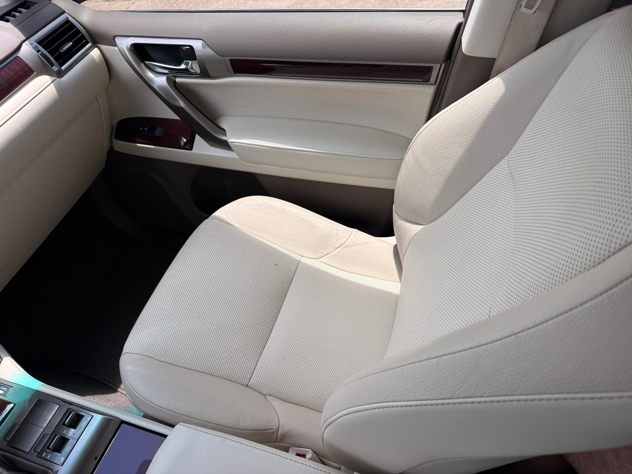 Lexus GX 460 Base 2019