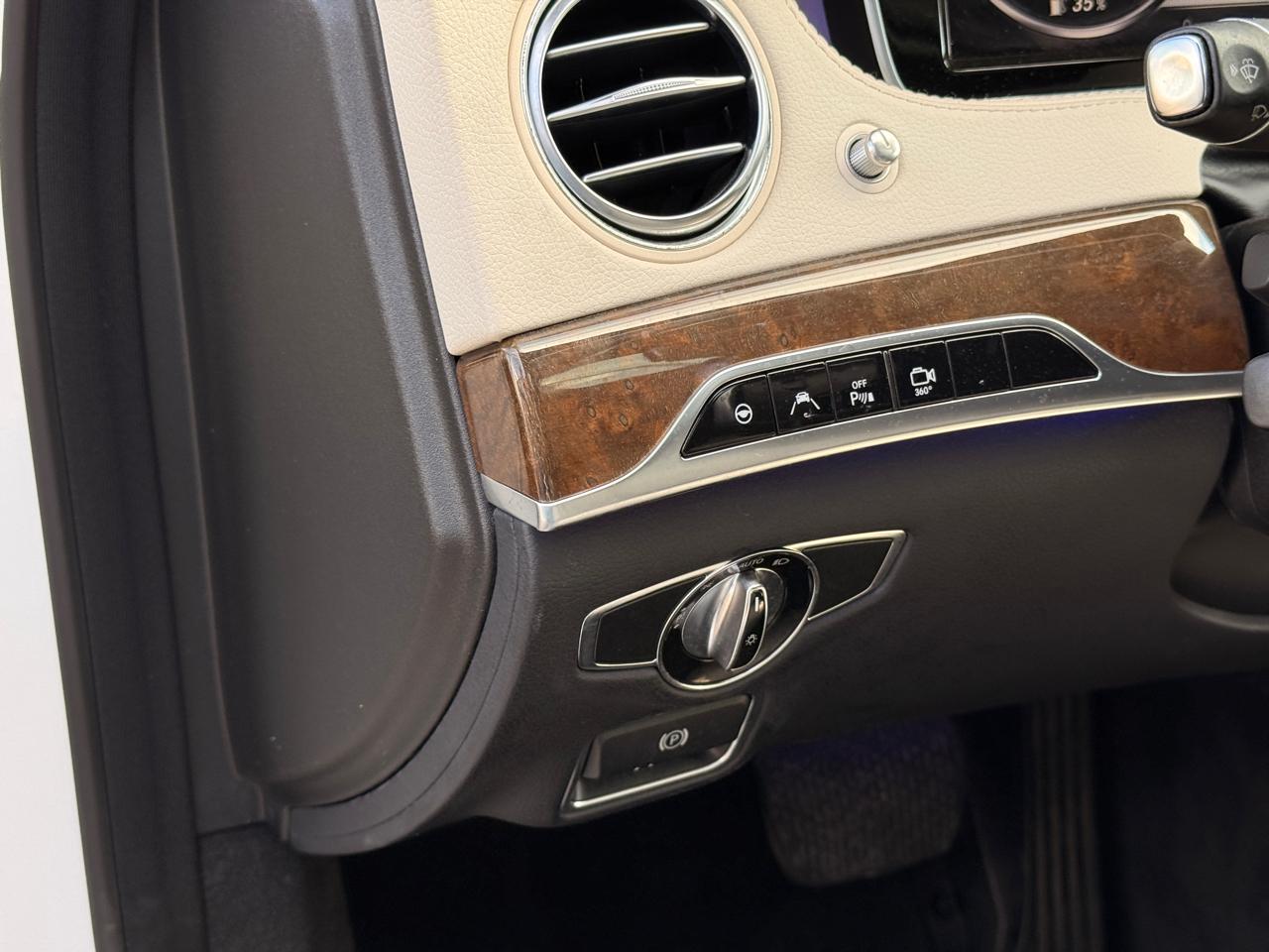 Mercedes-Benz S-Class S550 2015