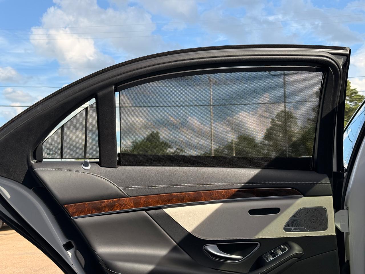 Mercedes-Benz S-Class S550 2015