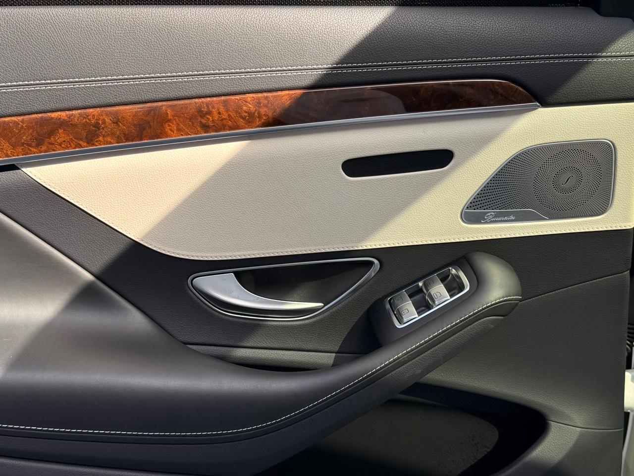 Mercedes-Benz S-Class S550 2015
